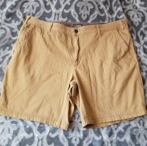 Cabelas shorts 42